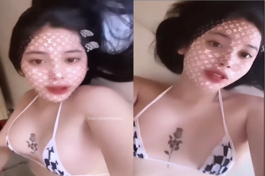 Em gái mới lớn thèm được địt nhau